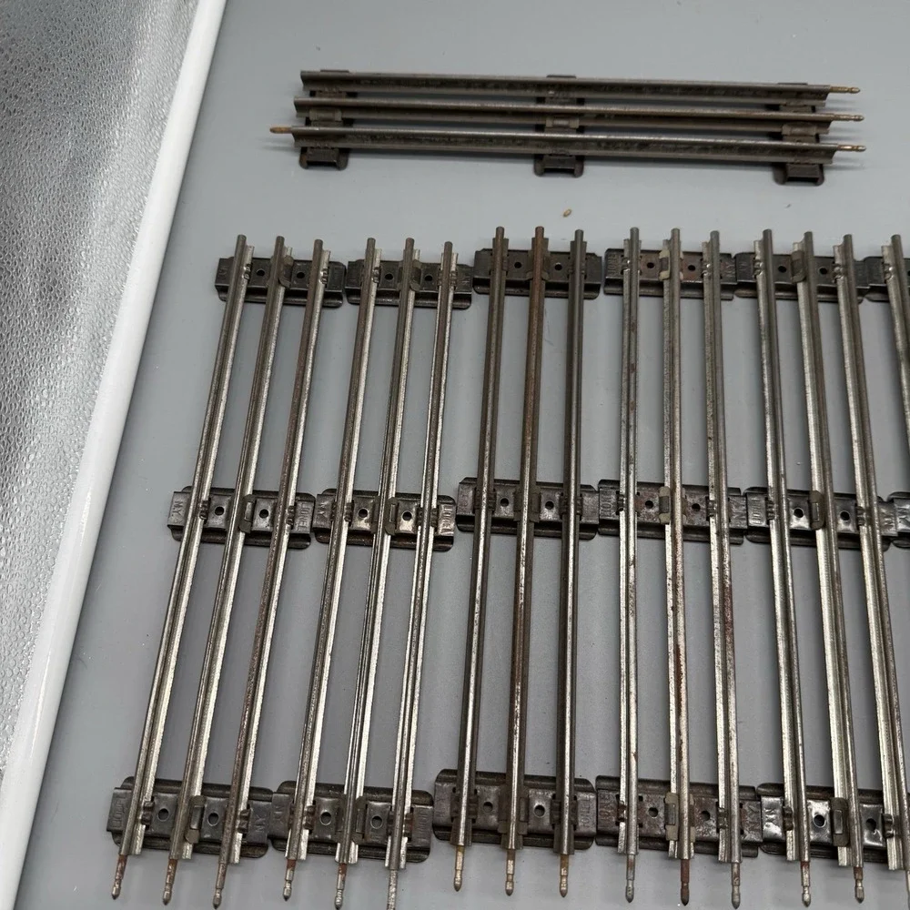 Lionel O Gauge Track Lot 10 Straight Track Sections Needs TLC Vintage